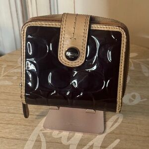 Patent leather Coach logo wallet